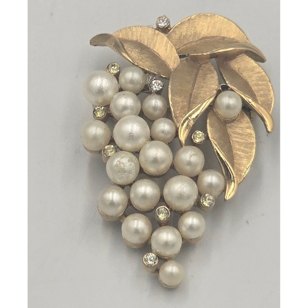 Vintage Signed Crown Trifari Faux Pearl & Rhinestone Grape Cluster Brooch 1960s